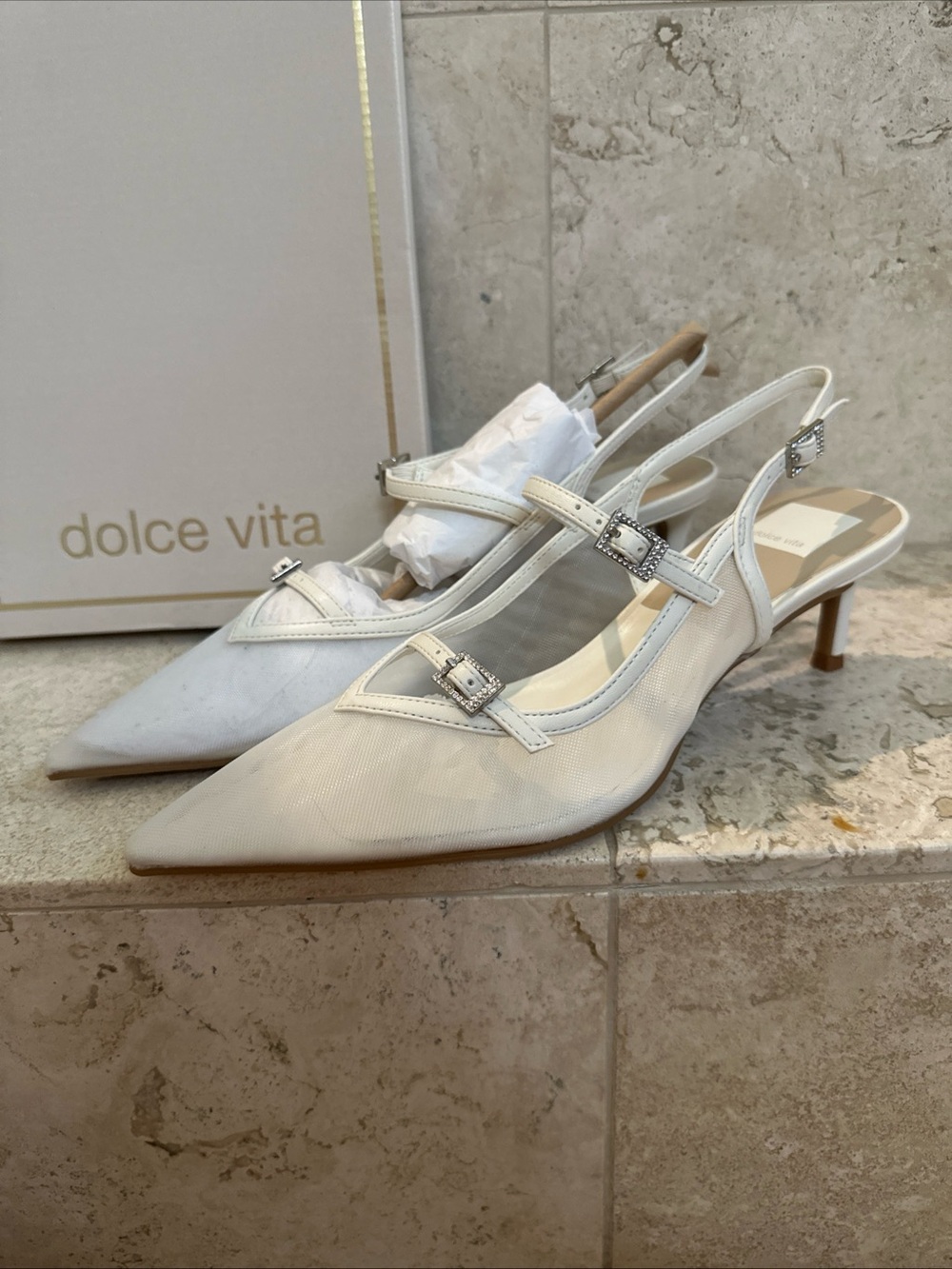 New Dolce Vita 8 white/ Ivory Pointed Slingback Kitten Heels with Buckles